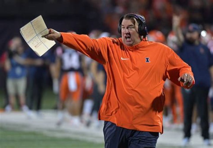
Arnie Bielema Height, Weight, Net Worth, Age, Birthday, Wikipedia, Who, Nationality, Biography 