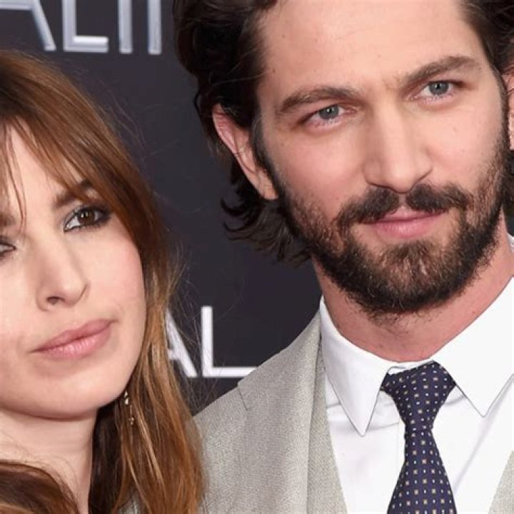 Echo 3 Cast Michiel Huisman’s Wife Tara Elders Is Also An Actress