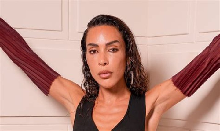 
Is Ines Rau Gay? Age, Height, Net Worth 