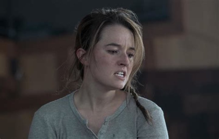Kaitlyn Dever Relationship: Who Is She Dating? Sexuality- Gay Rumors Explained