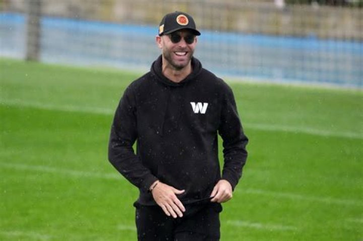 
Kliff Kingsbury Wife: Is He Married To His Girlfriend Veronica Bielik? Salary And Net Worth 