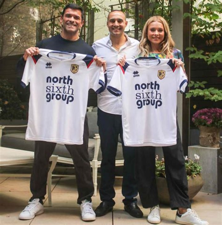 
Mark Consuelos, Ryan Seacrest Celebrate Kelly Ripa’s 52nd Birthday: ‘So Proud of You’ 