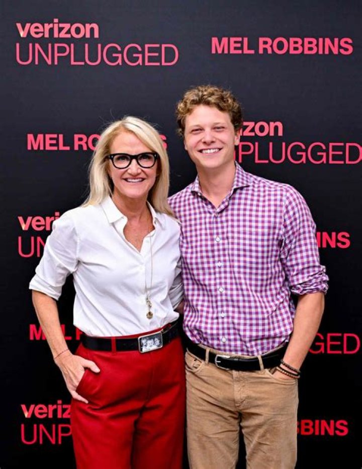 Meet Tony Robbins Parents Nikki Robbins And John Mohorovic – More Details About The American Author Family