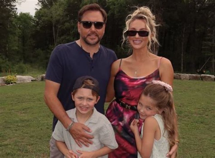 
Memphis Aldean Williams – Jason Aldean’s Nephew Age :: PHOTOS 