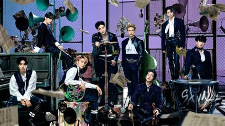 
Stray Kids release stunning concept photos & tracklist for their upcoming Japanese album, THE SOUND 