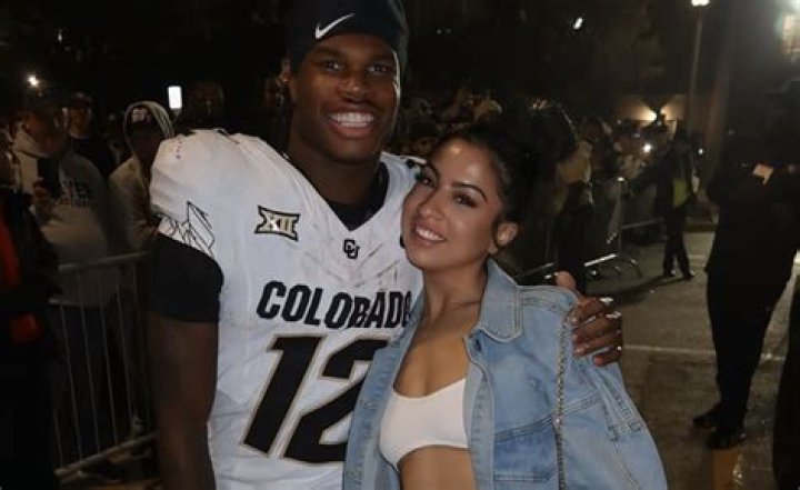 
Who Is Hunter Clark | Football Player Parents | Net Worth And Girlfriend 